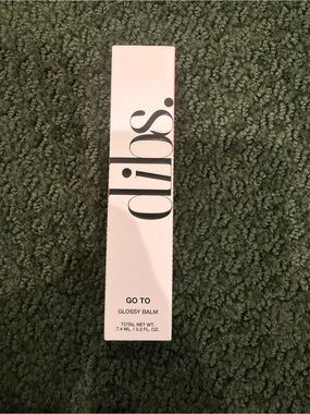 Go To Glossy Balm - sheer shimmer color favorite child
